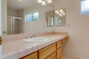 2504 Jacaranda Ave, Carlsbad, CA 92009