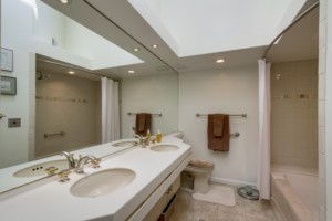 2455 Alto Cerro Cir, San Diego CA 92109