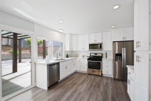 7241 Princess View Dr, San Diego, CA 92120