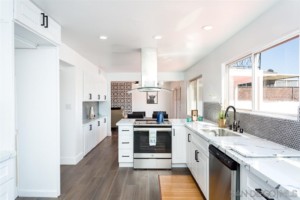 895 Murray Drive, El Cajon, CA 92020