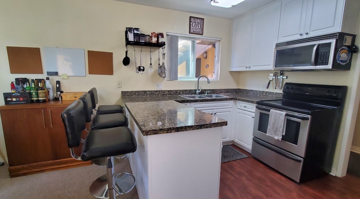17199 W Bernardo Drive 103, San Diego, CA 92127